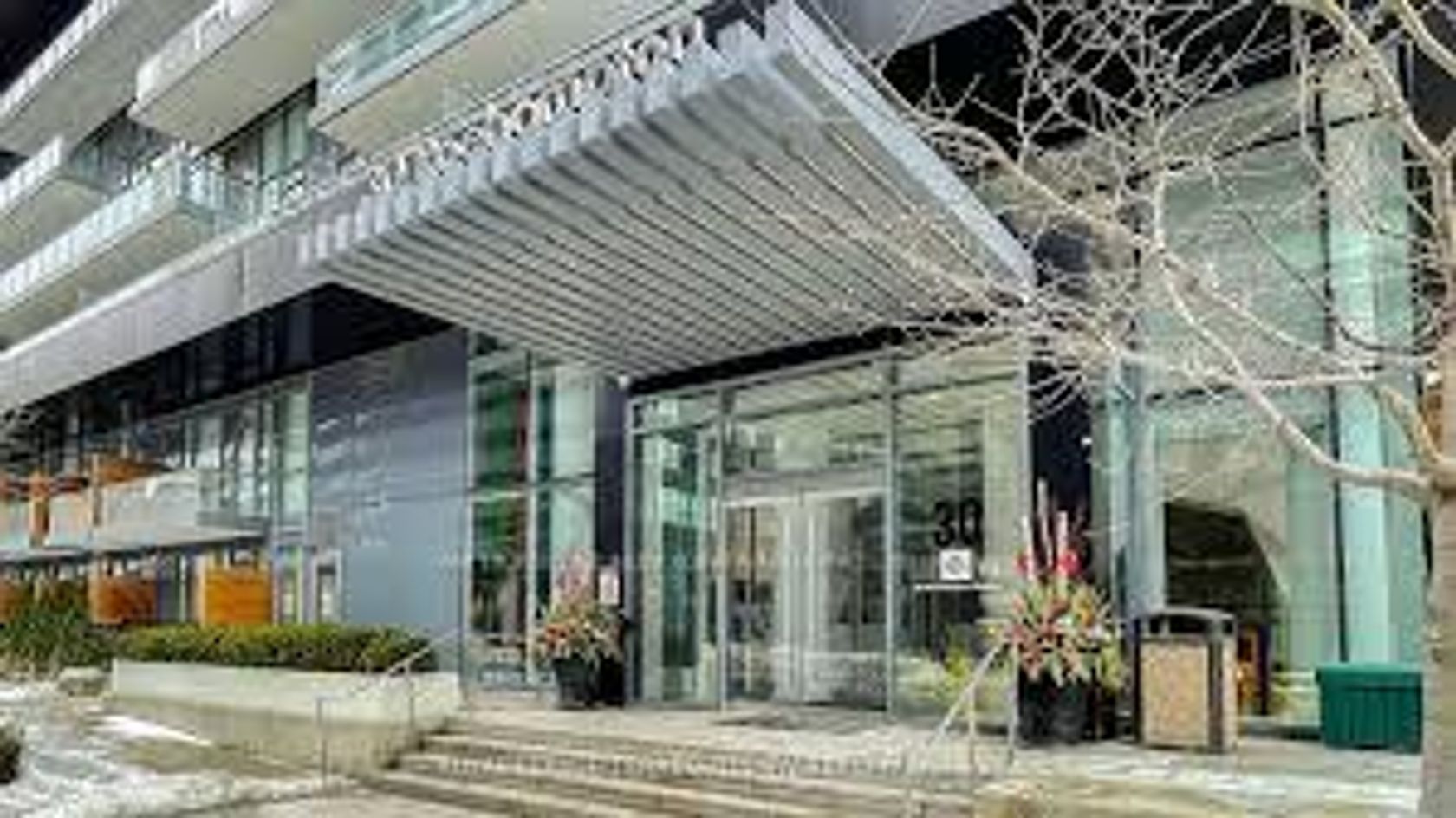 #301 - 30 Roehampton Avenue, Mount Pleasant West, Toronto 