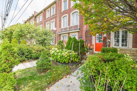 Photo 1 at 163 Torbarrie Road, CFB, Toronto