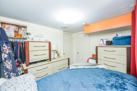 Photo 12 at 163 Torbarrie Road, CFB, Toronto