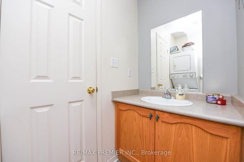 Photo 15 at 163 Torbarrie Road, CFB, Toronto