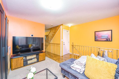 Photo 21 at 163 Torbarrie Road, CFB, Toronto Photo 21 at 163 Torbarrie Road, CFB, Toronto