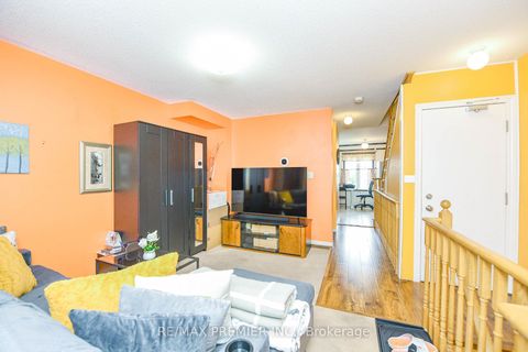 Photo 26 at 163 Torbarrie Road, CFB, Toronto Photo 26 at 163 Torbarrie Road, CFB, Toronto