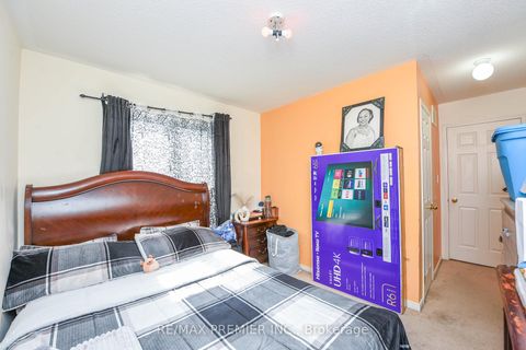 Photo 36 at 163 Torbarrie Road, CFB, Toronto Photo 36 at 163 Torbarrie Road, CFB, Toronto
