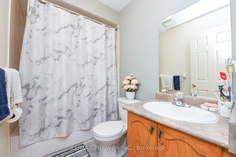 Photo 37 at 163 Torbarrie Road, CFB, Toronto Photo 37 at 163 Torbarrie Road, CFB, Toronto