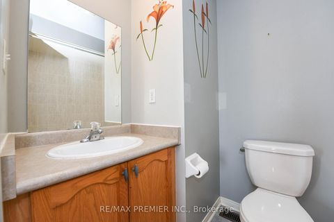 Photo 44 at 163 Torbarrie Road, CFB, Toronto Photo 44 at 163 Torbarrie Road, CFB, Toronto