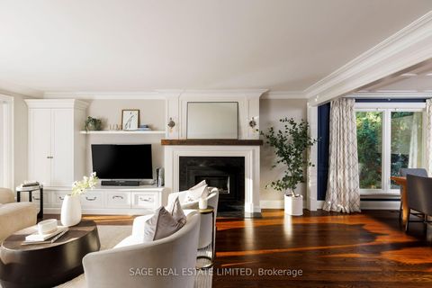 Photo 2 at 45 Newstead Road, Richview, Toronto