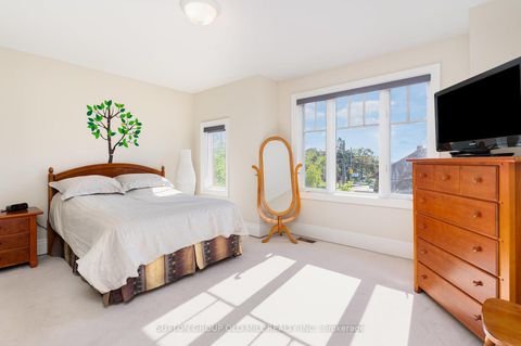 Photo 15 at 4 Hunter Avenue, Fairbank, Toronto