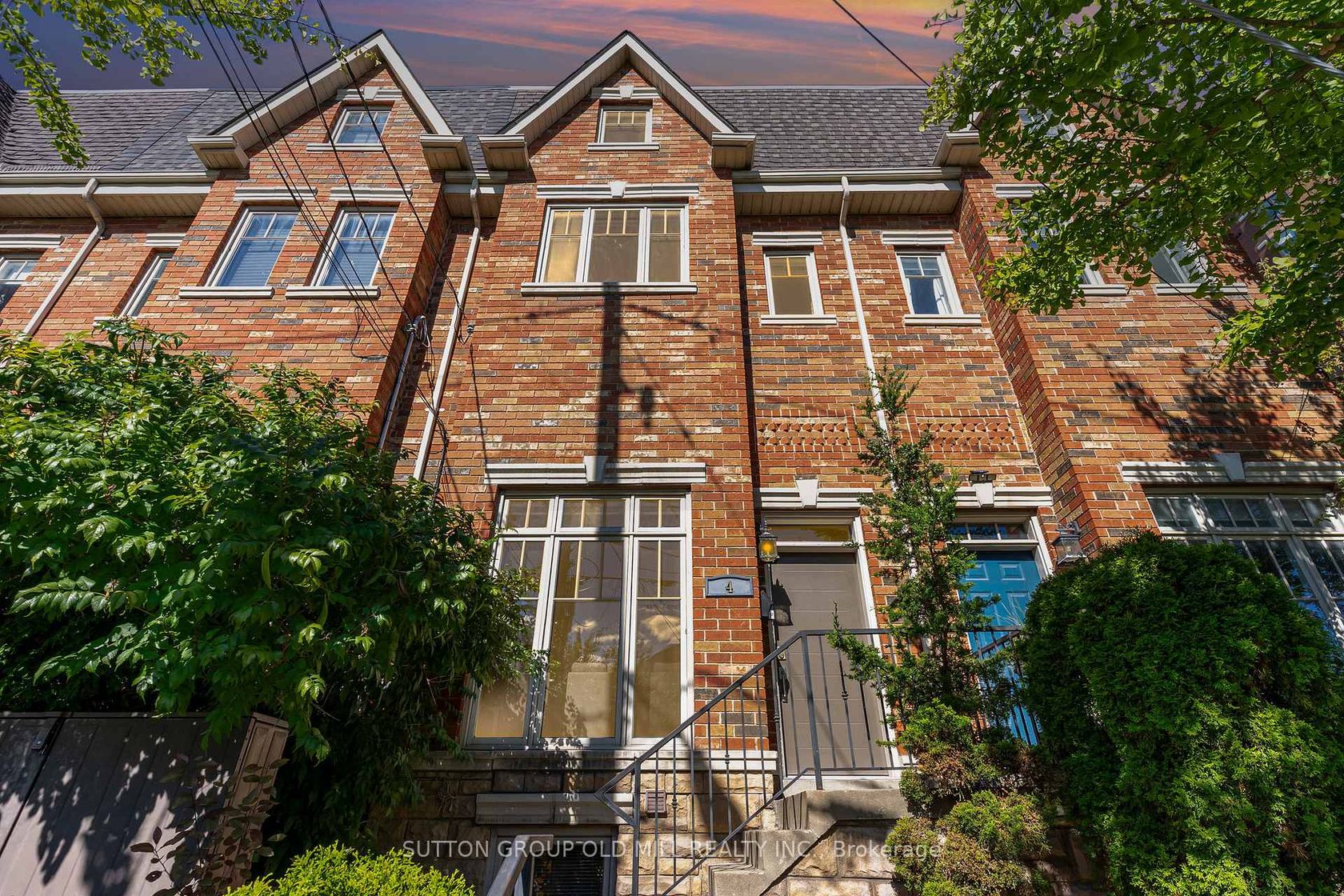 4 Hunter Avenue, Fairbank, Toronto by Loree Meneguzzi Real Estate 4 Hunter Avenue, Fairbank, Toronto