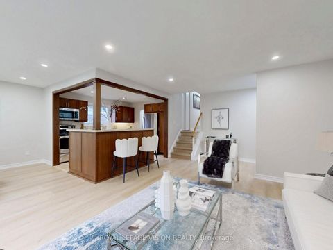 Photo 7 at 54 Bledlow Manor Drive, Guildwood, Toronto