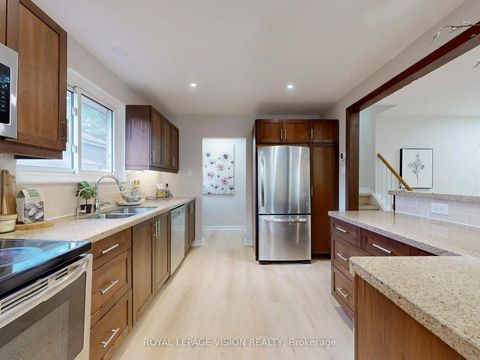 Photo 12 at 54 Bledlow Manor Drive, Guildwood, Toronto