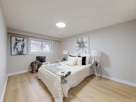 Photo 17 at 54 Bledlow Manor Drive, Guildwood, Toronto