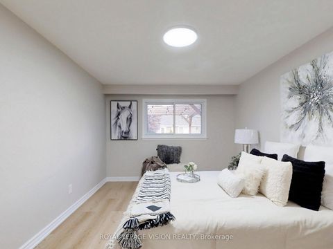 Photo 19 at 54 Bledlow Manor Drive, Guildwood, Toronto