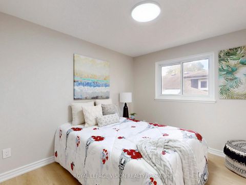 Photo 25 at 54 Bledlow Manor Drive, Guildwood, Toronto