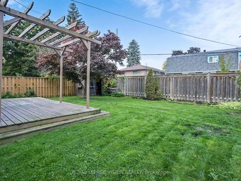 Photo 33 at 54 Bledlow Manor Drive, Guildwood, Toronto