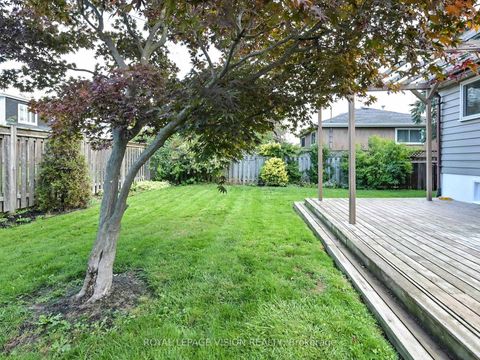 Photo 34 at 54 Bledlow Manor Drive, Guildwood, Toronto