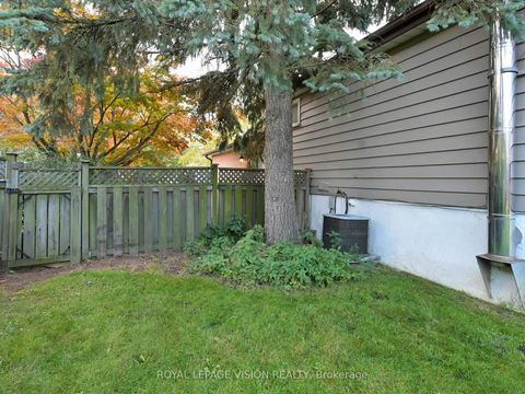 Photo 38 at 54 Bledlow Manor Drive, Guildwood, Toronto