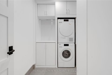 Photo 33 at PENTHOUSE - 3803 - 2916 Highway 7 Road, Concord, Vaughan