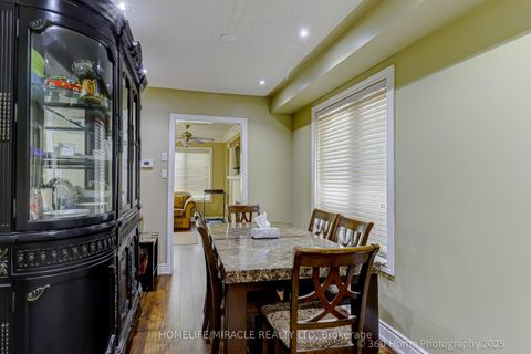 Photo 8 at 7 Creekwood Court, West Woodbridge, Vaughan