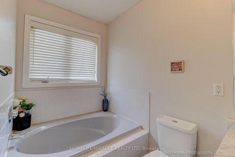 Photo 20 at 7 Creekwood Court, West Woodbridge, Vaughan