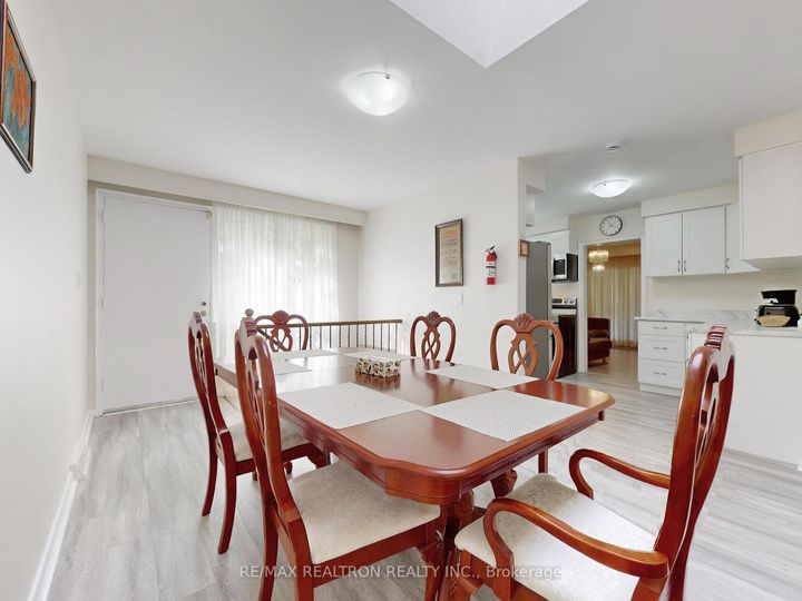 Photo 7 at 46 Palomino Crescent, Bayview Village, Toronto