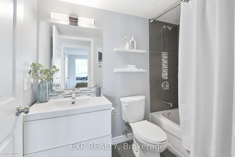 Photo 21 at 527 - 109 Front Street E, Waterfront Communities C8, Toronto