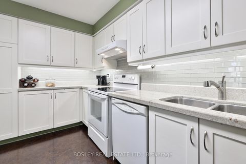 Photo 15 at 408 - 955 Millwood Road, Leaside, Toronto