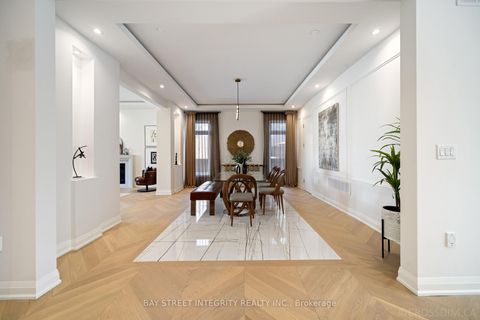 Photo 10 at 207 Ellerslie Avenue, Willowdale West, Toronto