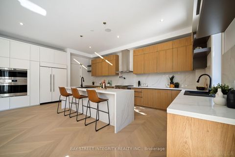 Photo 19 at 207 Ellerslie Avenue, Willowdale West, Toronto