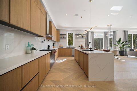 Photo 20 at 207 Ellerslie Avenue, Willowdale West, Toronto