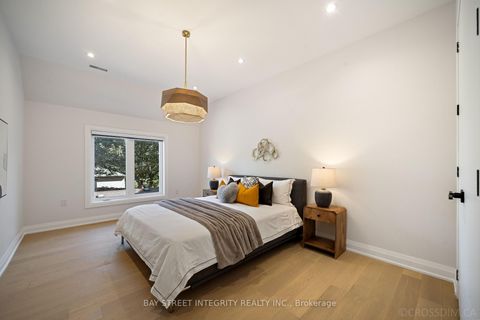 Photo 29 at 207 Ellerslie Avenue, Willowdale West, Toronto