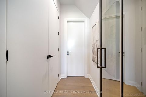 Photo 33 at 207 Ellerslie Avenue, Willowdale West, Toronto