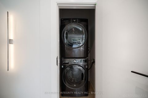 Photo 40 at 207 Ellerslie Avenue, Willowdale West, Toronto