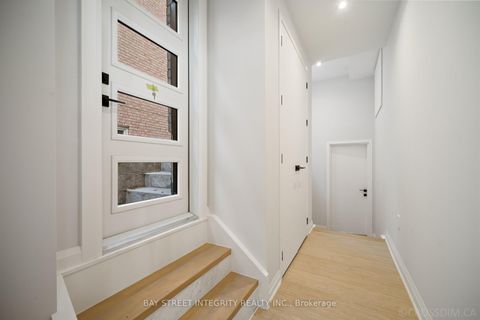 Photo 41 at 207 Ellerslie Avenue, Willowdale West, Toronto
