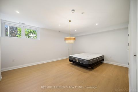 Photo 42 at 207 Ellerslie Avenue, Willowdale West, Toronto