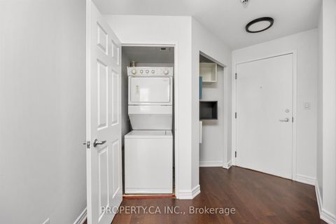 Photo 9 at 1114 - 1369 Bloor Street W, Dufferin Grove, Toronto