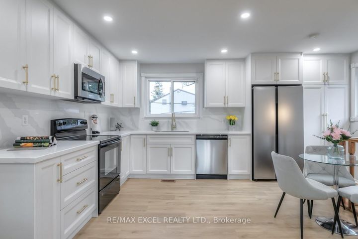 Photo 11 at 91 Wayne Avenue, Centennial, Oshawa