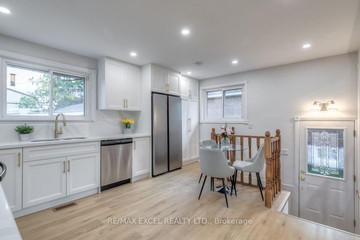 Photo 15 at 91 Wayne Avenue, Centennial, Oshawa