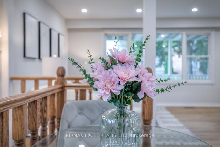 Photo 18 at 91 Wayne Avenue, Centennial, Oshawa