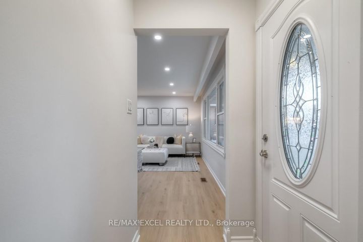 Photo 36 at 91 Wayne Avenue, Centennial, Oshawa