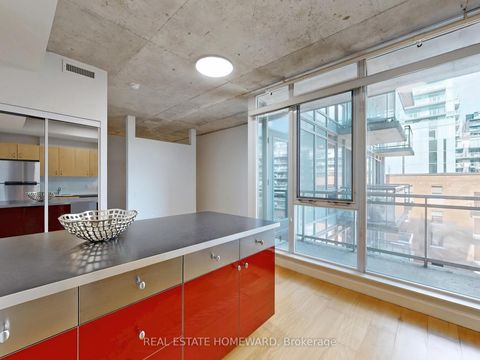 Photo 7 at 601 - 38 Niagara Street, Waterfront Communities C1, Toronto