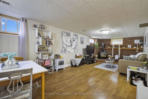 Photo 14 at 64 Marion Crescent, Wellington, Barrie