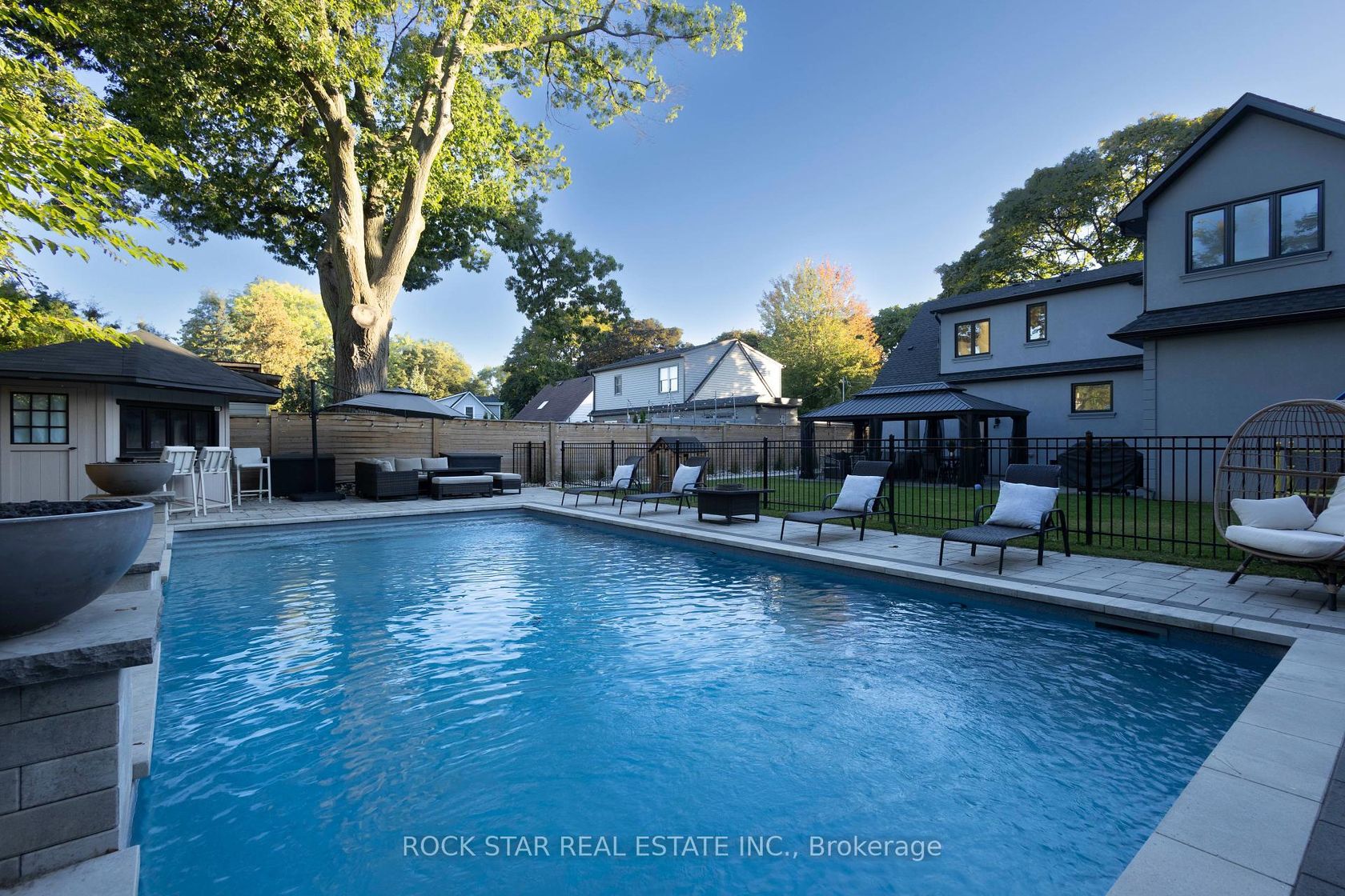 2055 Courtland Crescent, Lakeview, Mississauga 