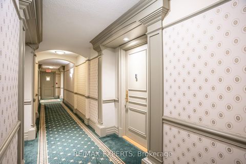 Photo 9 at 408 - 53 Woodbridge Avenue N, East Woodbridge, Vaughan