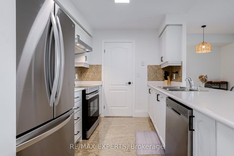 Photo 13 at 408 - 53 Woodbridge Avenue N, East Woodbridge, Vaughan