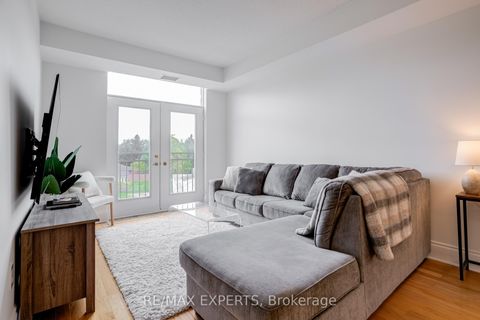 Photo 17 at 408 - 53 Woodbridge Avenue N, East Woodbridge, Vaughan