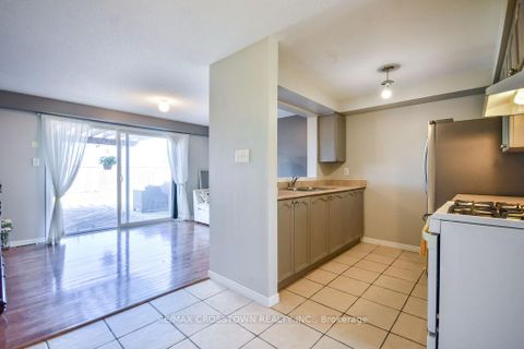 Photo 6 at 71 Goodwin Drive, Painswick South, Barrie