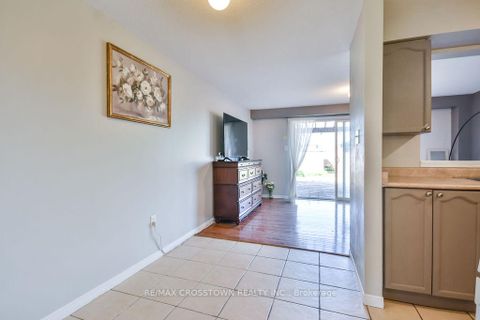 Photo 7 at 71 Goodwin Drive, Painswick South, Barrie