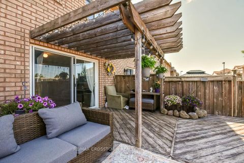 Photo 13 at 71 Goodwin Drive, Painswick South, Barrie