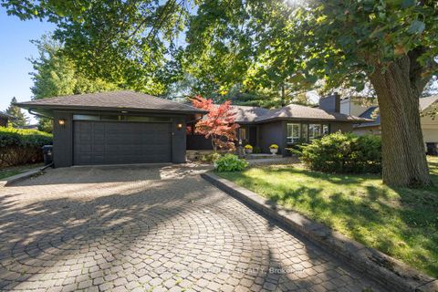 Photo 3 at 416 The Kingsway, Rosethorn, Toronto