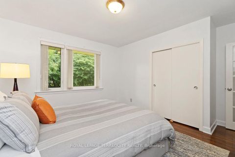 Photo 25 at 416 The Kingsway, Rosethorn, Toronto